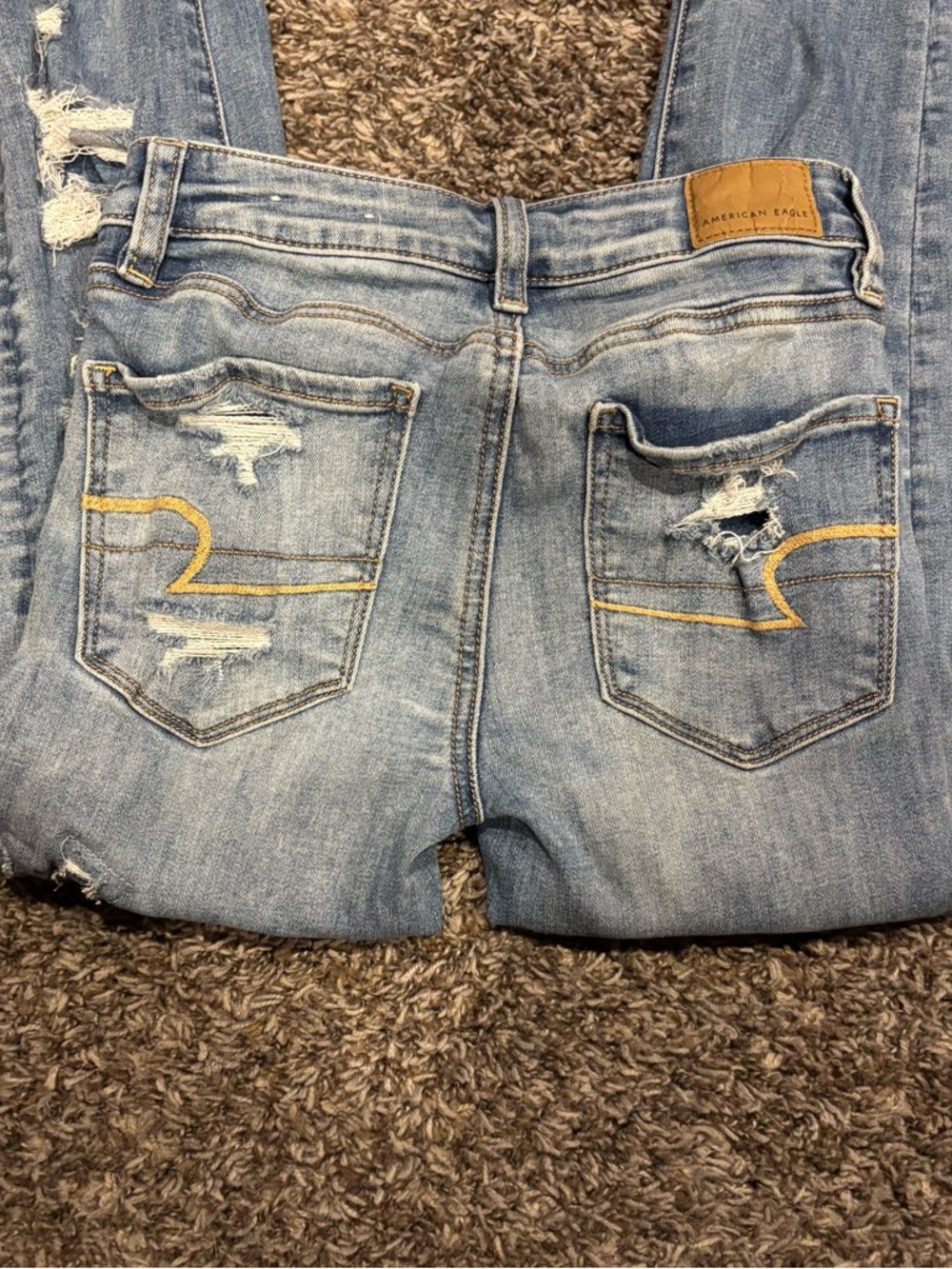 American Eagle Outfitters Women’s Light Blue Distressed Hi Rise Jegging Jeans